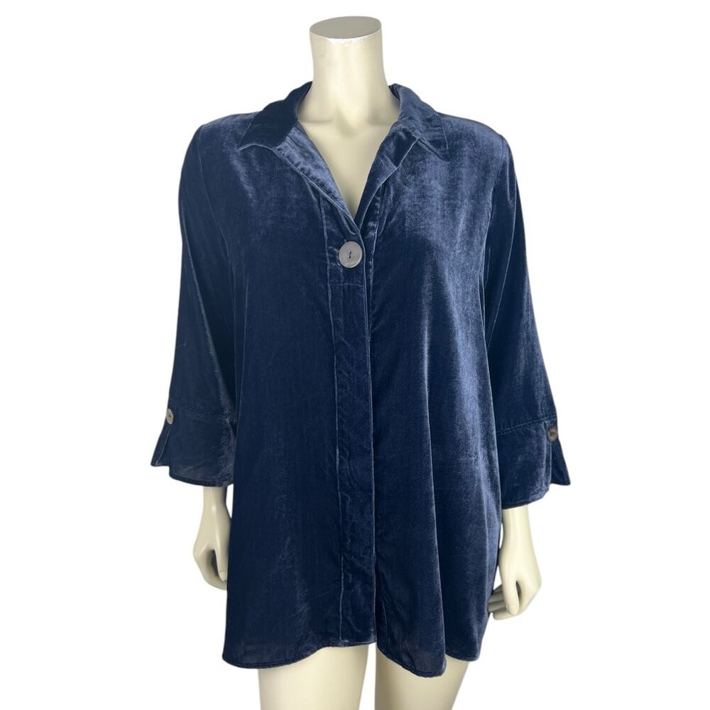 NEW Habitat Blue Velvet Swing Shirt Size M Hidden Placket Collar Long Sleeve